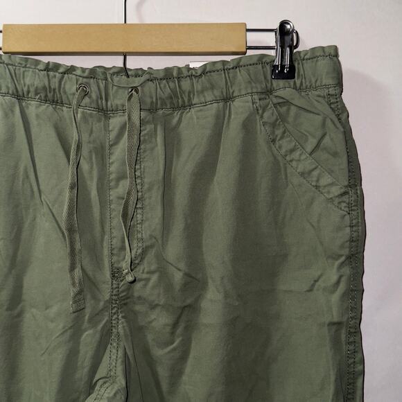 Sonoma Olive Green Easy Paper Bag Waist Capri Pants women’s size Large - Picture 3 of 7